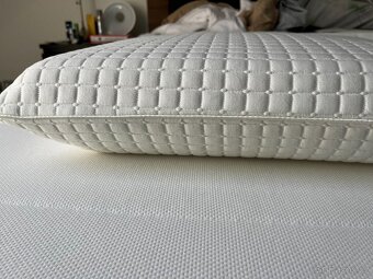 Polštář IKEA MJÖLKKLOCKA (Ergonomický) - 5