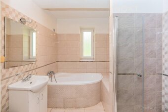 Prodej Rodinný dům, 210㎡ - 5