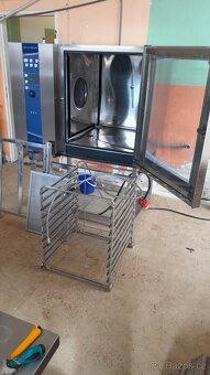 Konvektomat Electrolux Air-O-Steam AOS102EBA2 + podstavec - 5