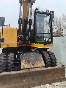 Kolový otočný bagr CAT M316 F - 5