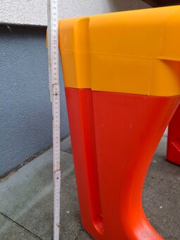 Plastový stůl se lavičkou - 5