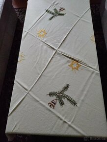 Vyšívaný ubrus vánoční - 5
