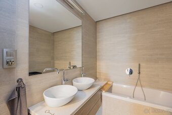 Prodej bytu 3+kk - 100m² - ulice Menclova/Dock - 5
