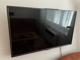 LED TV LG 42LA620S + sada 3D brýlí + DVB-T2 set-top box USB - 5