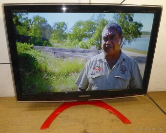 FullHD LCD televize / monitor 66cm SAMSUNG, nemá DVBT2 - 5
