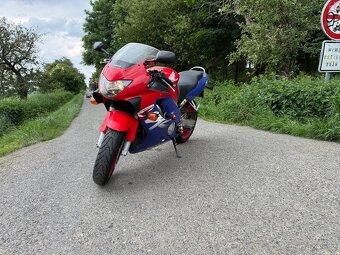 Honda CBR 600F - 5
