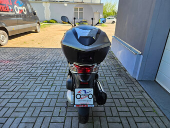 Honda SH 300 ABS - 5