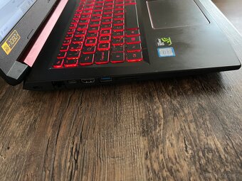 Acer Nitro 5 Shale Black 17,3” Full HD - 5