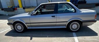 BMW E 30 325ix - 5