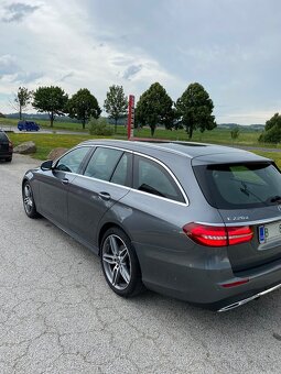 Prodám Mercedes 2018 E220d 4Matic W213 143kW Pohon 4x4 - 5