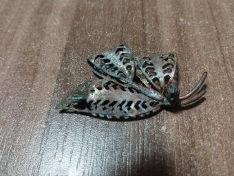 Stará píšťalka, bizuterie - 5