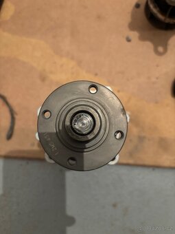 vodní pumpa na bmw e36 - 5