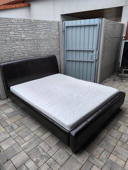 Prodám manželskou postel + Matraci ZDARMA - 5