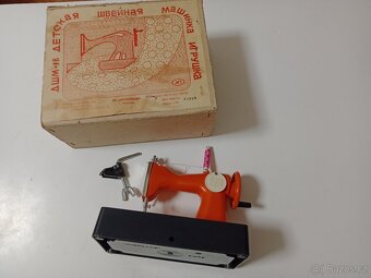 Dětský šicí stroj, SSSR - 5