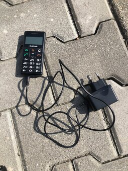 Staré mobily a příslušenství - 5