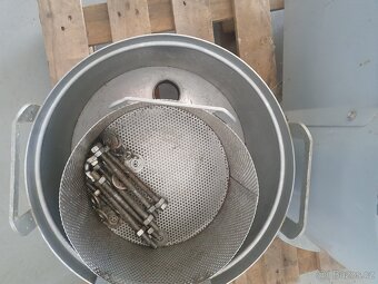Škrabka na brambory ŠKBZ 6 včetně lapače šlupek - 5