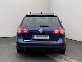 Volkswagen Passat 1.6 i , 75 kW benzín, 2008 - 5
