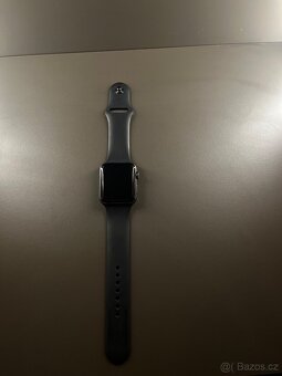 Apple Watch Series 3 (42 mm) – vesmírně šedé, výborný stav - 5
