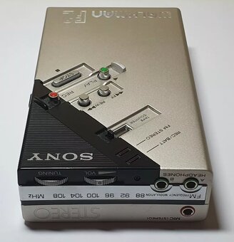 Dobrý den prodám vše krásně funguje Sony Walkman WM-F2 Stere - 5