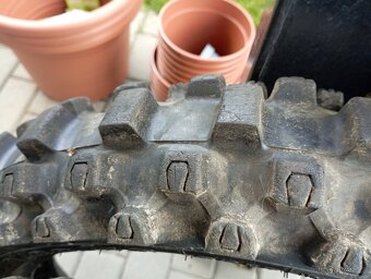 CROSS pneumatiky R19, R18, R21 Dunlop - 5