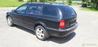 Škoda Octavia 1,9 TDi Laurin & Klement 4x4 TOP - 5