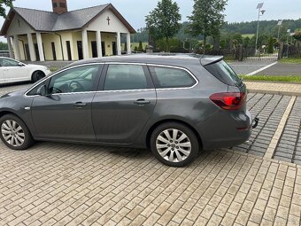 Opel Astra J 2.0 CDTI 121 kW dovoz DE na přihlášení - 5