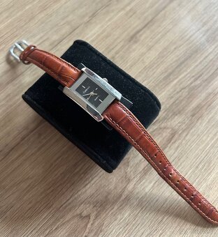 Dámské hodinky Timex Carriage - 5