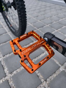 Downhill kolo YT Industries Tues CF Pro Race Carbon 27.5" - 5