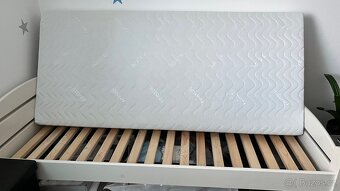 Postel s roštem i matrací - 5