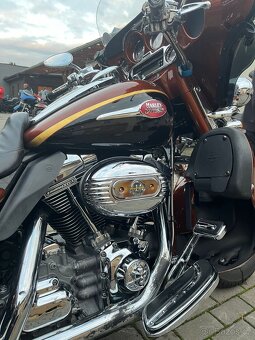 Harley-Davidson CVO Electra Glide Ultra Classic - 5