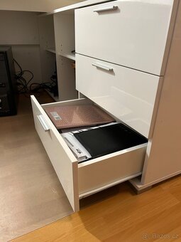 Rohový psací stůl - 5