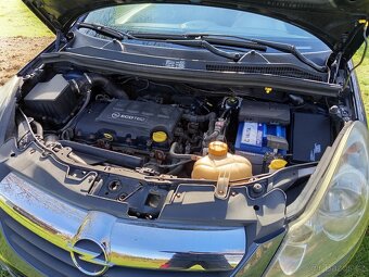 OPEL CORSA D 1,4 64kW r.v. 2010 najeto123tis. km - 5