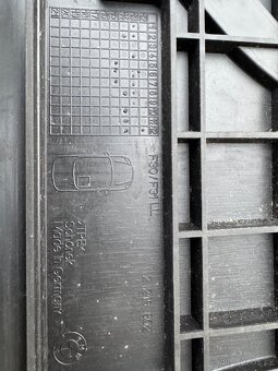 Gumové koberce BMW - 5