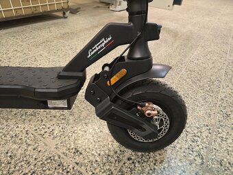 Elektrická koloběžka LAMBORGHINI nová - 5