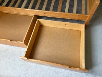 Dřevěná dětská postel - 5