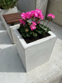 Květináč betonový - 5