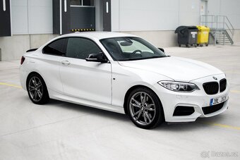 BMW M240i - 5