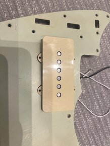 Snímače + pickguard jazzmater japan - 5