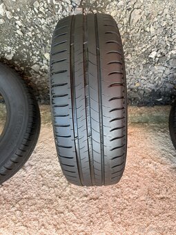 Prodám gumy 195/65/15 Michelin - 5