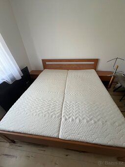 Manželská postel se stolky - 5