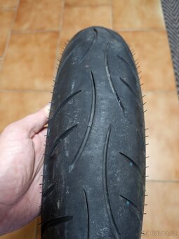 110/70 R17 Metzeler Sportec Street - 5