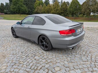 E92 320D - 5