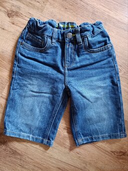 Kraťasy džínove a plátěné různé velikosti - 5