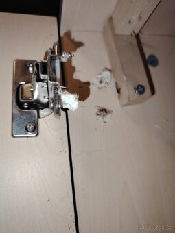 Ložnicova skříň - 5