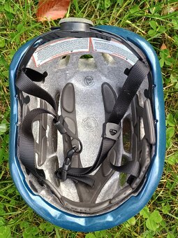 Dětská lezecká přilba BD - 5