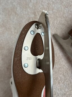 Dámské brusle Botas (vel. 40) - 5