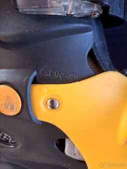 Kolečkové brusle - 5