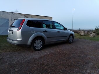 Ford Focus combi 1.6 i 2006 - 5