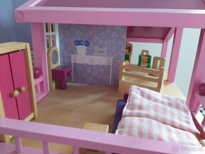 Dřevěný domeček pro panenky - 5