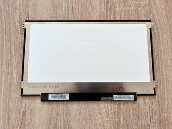 Predám obrazovku do notebooku 11,6"LED SLIM display 30 pin - 5